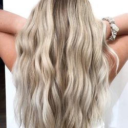 the Glam bar - Blonde bombshell