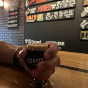 Bowigens Beer Company - 5 oz pour - Breweries Near Me - Casselberry, Florida Bowigens Beer Company - 5 oz pour - Breweries Near Me - Casselberry, Florida