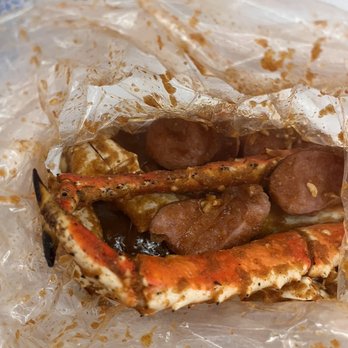Crab Pub - 1lb king crab added sausage - Seafood Near Me - Oceanside, California