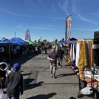 Bel-Air Swap-Meet - Main a trance - Flea Markets Near Me - Fontana, California Bel-Air Swap-Meet - Main a trance - Flea Markets Near Me - Fontana, California