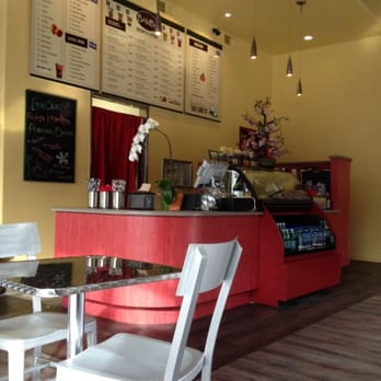 Bambu Desserts & Drinks - Sitting and enjoying my drink - Juice Bars & Smoothies Near Me - Sunnyvale, California