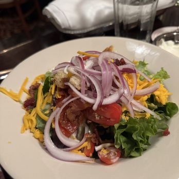 Pappadeaux Seafood Kitchen - Pappadeaux House Salad - Cajun/Creole Near Me - Grapevine, Texas