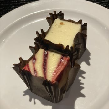 Sushi Star - Complimentary cheesecake so yummy! - Sushi Bars Near Me - Citrus Heights, California