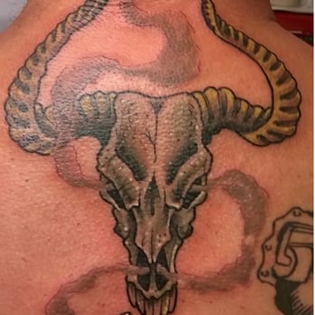 Everett Tattoo Emporium - Piercing Near Me - Everett, Washington