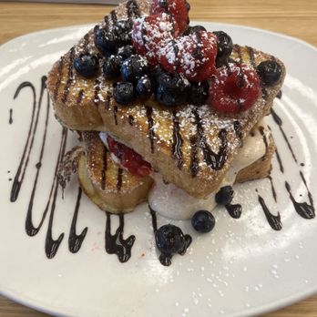 Silver Diner - New American Near Me - Arlington, Virginia