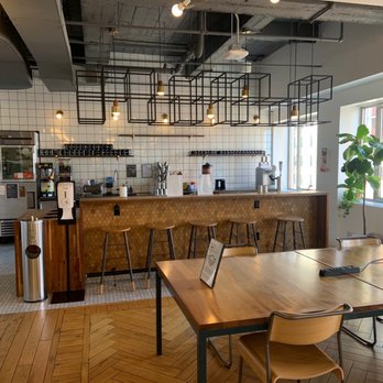 WeWork Montague Street - Shared Office Spaces Near Me - Brooklyn, New York