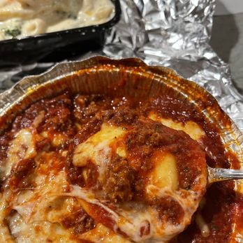 Ameci Pizza and Pasta Kitchen - Meat sauce on cheese ravioli. Meat sauce is excellent - Pizza Near Me - Palmdale, California Ameci Pizza and Pasta Kitchen - Meat sauce on cheese ravioli. Meat sauce is excellent - Pizza Near Me - Palmdale, California