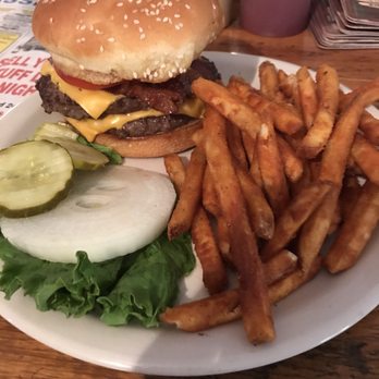 Boondox Bar & Grill - Boondox Burger - This is heaven on earth - Bars Near Me - Cocolalla, Idaho Boondox Bar & Grill - Boondox Burger - This is heaven on earth - Bars Near Me - Cocolalla, Idaho