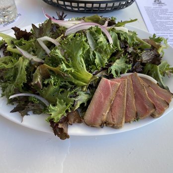 Ocean - Beach club salad with ahi tuna. The tuna was not good. - Seafood Near Me - Bayville, New York