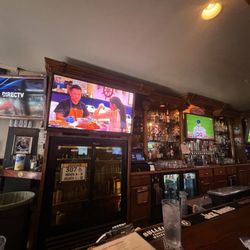Ausiello's 5th Street Bar and Grill - Inside at bar
