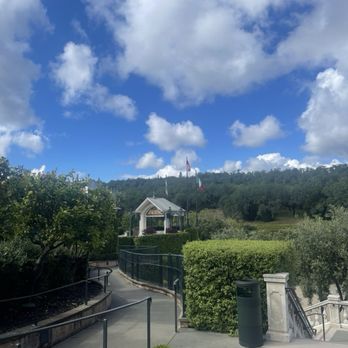 Francis Ford Coppola Winery - Wineries Near Me - Geyserville, California Francis Ford Coppola Winery - Wineries Near Me - Geyserville, California