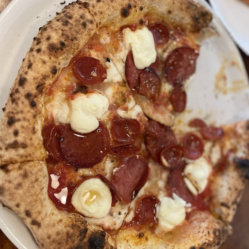 Righteous Slice - The bee sting-my favorite pizza - Pizza Near Me - Rexburg, Idaho