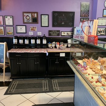 Mojo Donuts - Donuts Near Me - Pembroke Pines, Florida