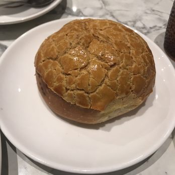 Happy Day Cafe - Pineapple bun/crispy top bun ($2) - Hong Kong Style Cafe Near Me - Richmond, British Columbia Happy Day Cafe - Pineapple bun/crispy top bun ($2) - Hong Kong Style Cafe Near Me - Richmond, British Columbia