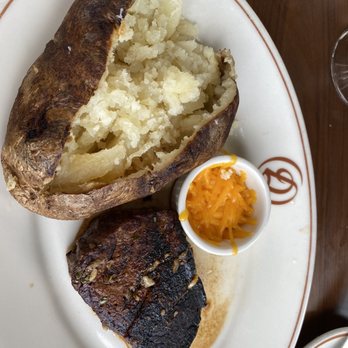Daniel's Broiler - Leschi - Yes, I like my steak well done. The Filet Mignon was delicious! - Seafood Near Me - Seattle, Washington Daniel's Broiler - Leschi - Yes, I like my steak well done. The Filet Mignon was delicious! - Seafood Near Me - Seattle, Washington