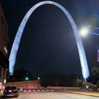 Ruth's Chris Steak House - STL Arch unobstructed - Steakhouses Near Me - St. Louis, Missouri