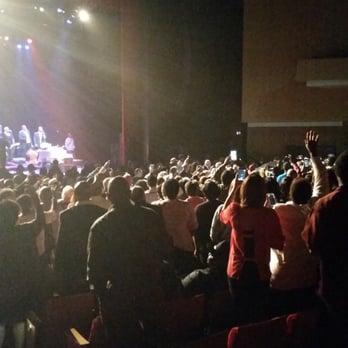 DPAC - When Patti LaBelle came off the stage to sang with the audience - Performing Arts Near Me - Durham, North Carolina