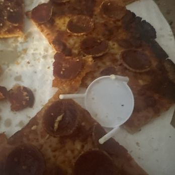 Flourchild Pizza - Driest overcooked pizza ever! - Pizza Near Me - Milwaukee, Wisconsin
