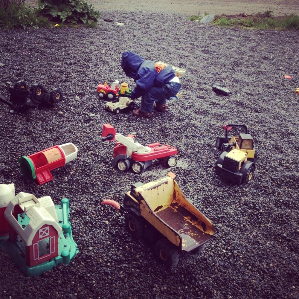 Two Sisters Bakery - Yes it's raining but that won't stop - Bakeries Near Me - Homer, Alaska