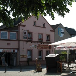Nievenheimer Steakhaus - Ländlich und gemütlich am kleinen Marktplatz des Stadtteils gelegen.