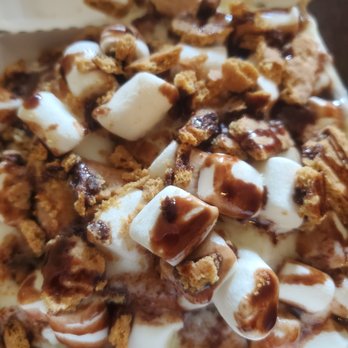 Cinnaholic - smores up close - Bakeries Near Me - McKinney, Texas