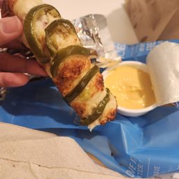 Jalapeño hot dog and cheese sauce