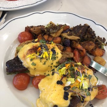 Sweet Maple - Billionaires bacon Benedict - Breakfast & Brunch Near Me - Cupertino, California Sweet Maple - Billionaires bacon Benedict - Breakfast & Brunch Near Me - Cupertino, California