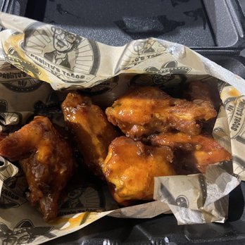 Pablito's Pizza - Chicken Mango Habanero Wings - Food Trucks Near Me - North Hollywood, California Pablito's Pizza - Chicken Mango Habanero Wings - Food Trucks Near Me - North Hollywood, California