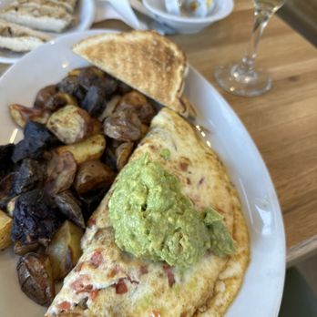 Whidbey's A Daytime Eatery - Lean & Green omelette - Breakfast & Brunch Near Me - Enterprise, Nevada