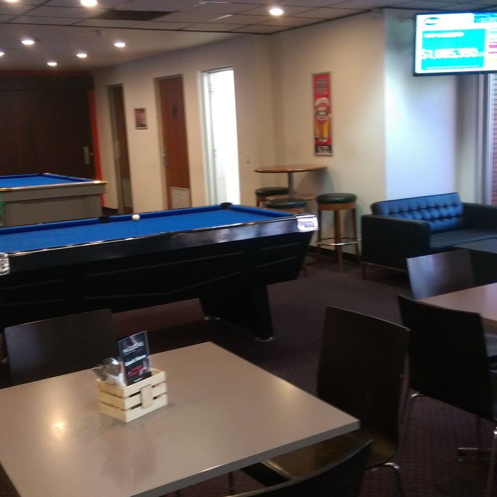 McQueens Tavern & Gaming - Pool Table - Pubs Near Me - Angle Park, SA McQueens Tavern & Gaming - Pool Table - Pubs Near Me - Angle Park, SA