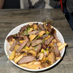 Blufig Express Lounge - Steak friess!!! so bombbb the best hookah and food in town!
