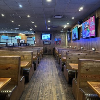 Miller's Ale House - Seating in the restaurant - American Near Me - Boca Raton, Florida Miller's Ale House - Seating in the restaurant - American Near Me - Boca Raton, Florida