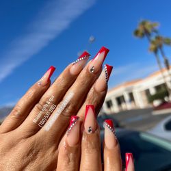 Modern Nails & Spa