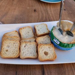Mar Restaurante & Bar - Chevre cheese and toast