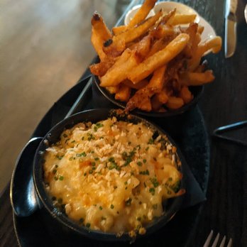 Harmons Steakhouse - Mac & Cheese, Beef Tallow Frites - Steakhouses Near Me - Ottawa, Ontario