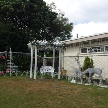 Christmas Lane - Kaneohe - You can catch Santa here if you're lucky! - Local Flavor Near Me Christmas Lane - Kaneohe - You can catch Santa here if you're lucky! - Local Flavor Near Me