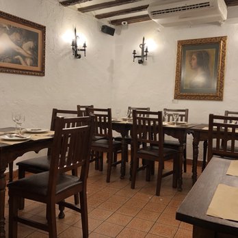 Cortijo de Pepe - Tapas Bars Near Me - Malaga, Massachusetts