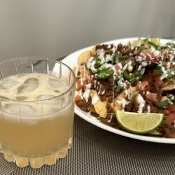 Bam's Vegan - Margaritas and nachos!