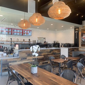 Hiccups - Coffee & Tea Near Me - Long Beach, California