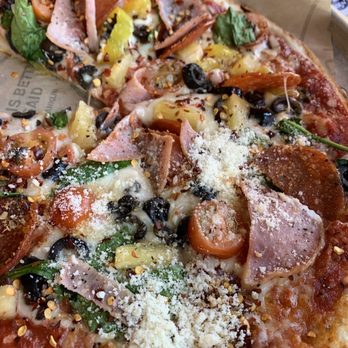 Pieology Pizzeria - Pizza Near Me - Clovis, California