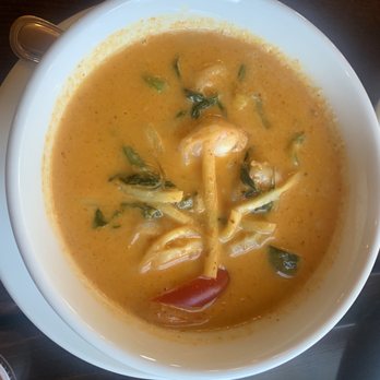 Mountain Thai Kitchen - Shrimp red curry - Thai Near Me - Broomfield, Colorado