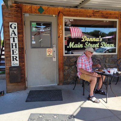 Donna's Main Street Diner by null