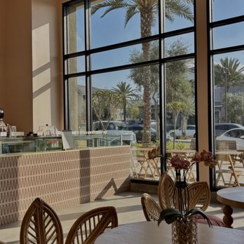 Sinta - inside - Bakeries Near Me - Chula Vista, California Sinta - inside - Bakeries Near Me - Chula Vista, California
