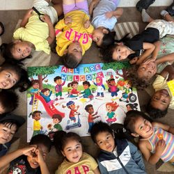 Un Mundo De Amigos Preschool