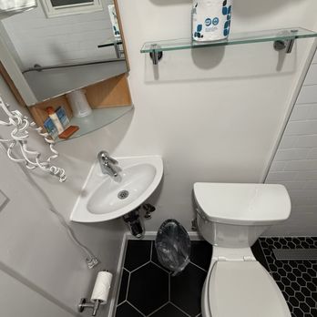 The Mosser Hotel - Tiny bathroom - Hotels Near Me - San Francisco, California The Mosser Hotel - Tiny bathroom - Hotels Near Me - San Francisco, California