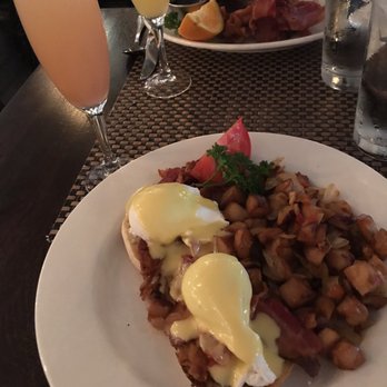 Witherspoon Grill - Eggs Benedict and home fries - Steakhouses Near Me - Princeton, New Jersey