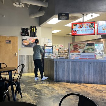 Spring Rollin' - Vietnamese Near Me - Albuquerque, New Mexico