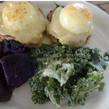 Goofy Cafe & Dine - Cafes Near Me - Honolulu, Hawaii