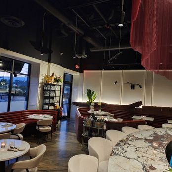 Five 81° Ne - Gorgeous interior.... - Thai Near Me - Portsmouth, New Hampshire Five 81° Ne - Gorgeous interior.... - Thai Near Me - Portsmouth, New Hampshire