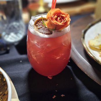 Deluxe Fun Dining - Loving lime - Bars Near Me - Charlotte, North Carolina